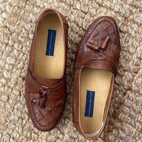 Georgio Brutini Other - Giorgio Brutini leather tassel loafers Men’s 9.5 woven toe preppy Old Money